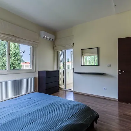 Vila Bay Larnaca